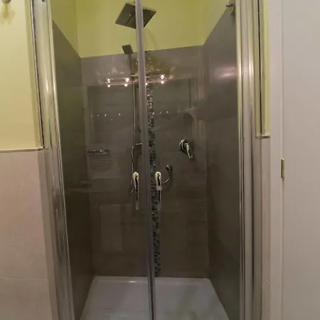 Ruins Nocleg ze śniadaniem 4*