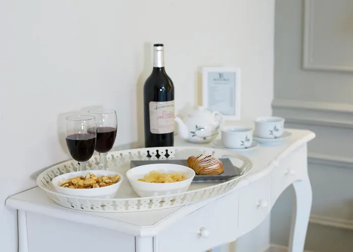 Bed & Breakfast Ruins