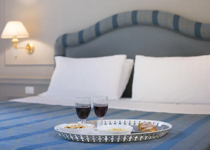 Bed & Breakfast Ruins